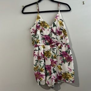 Love tree - M- floral romper